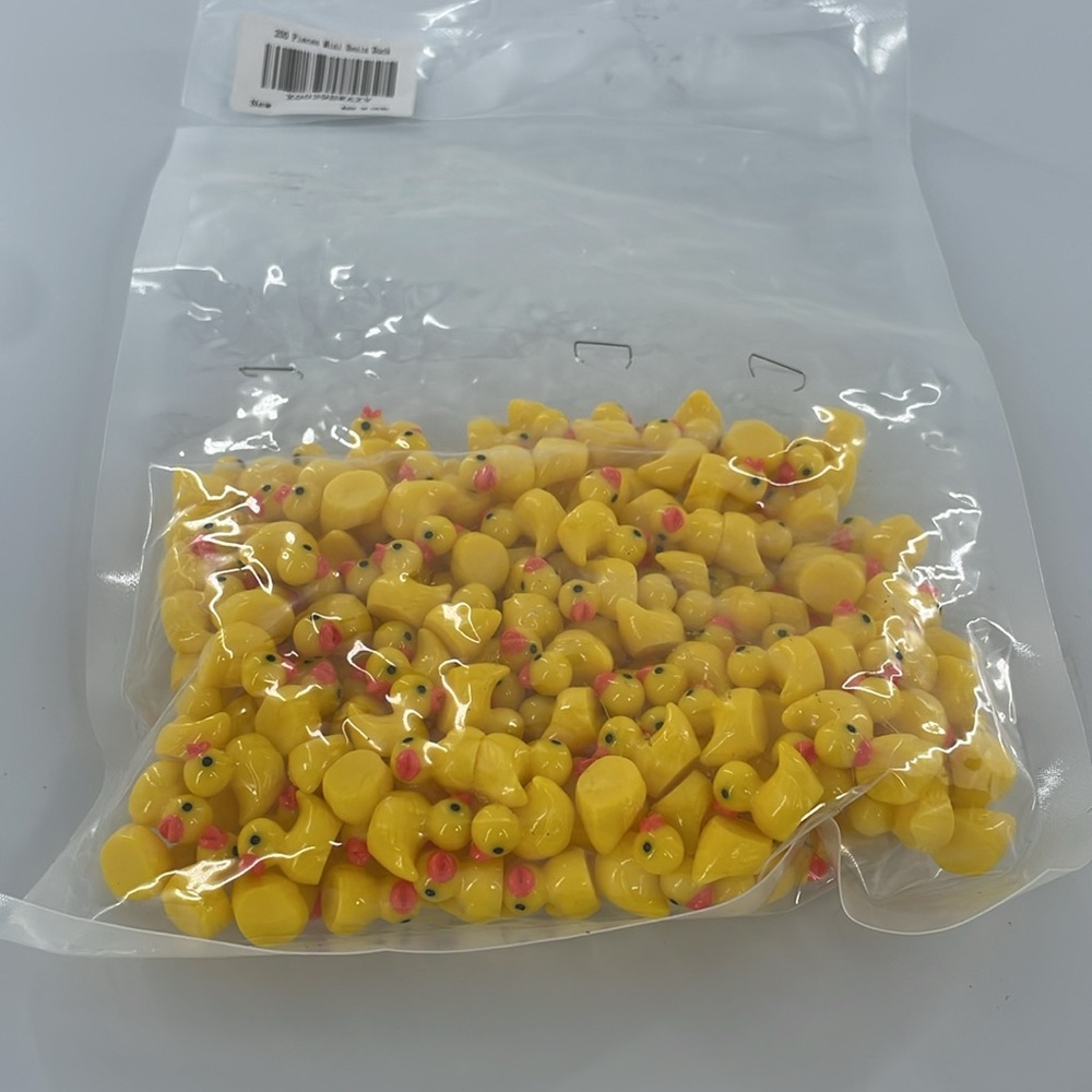 200 Pieces Mini Resin Ducks Yellow Tiny Duckie, baby shower - Picture 4 of 5